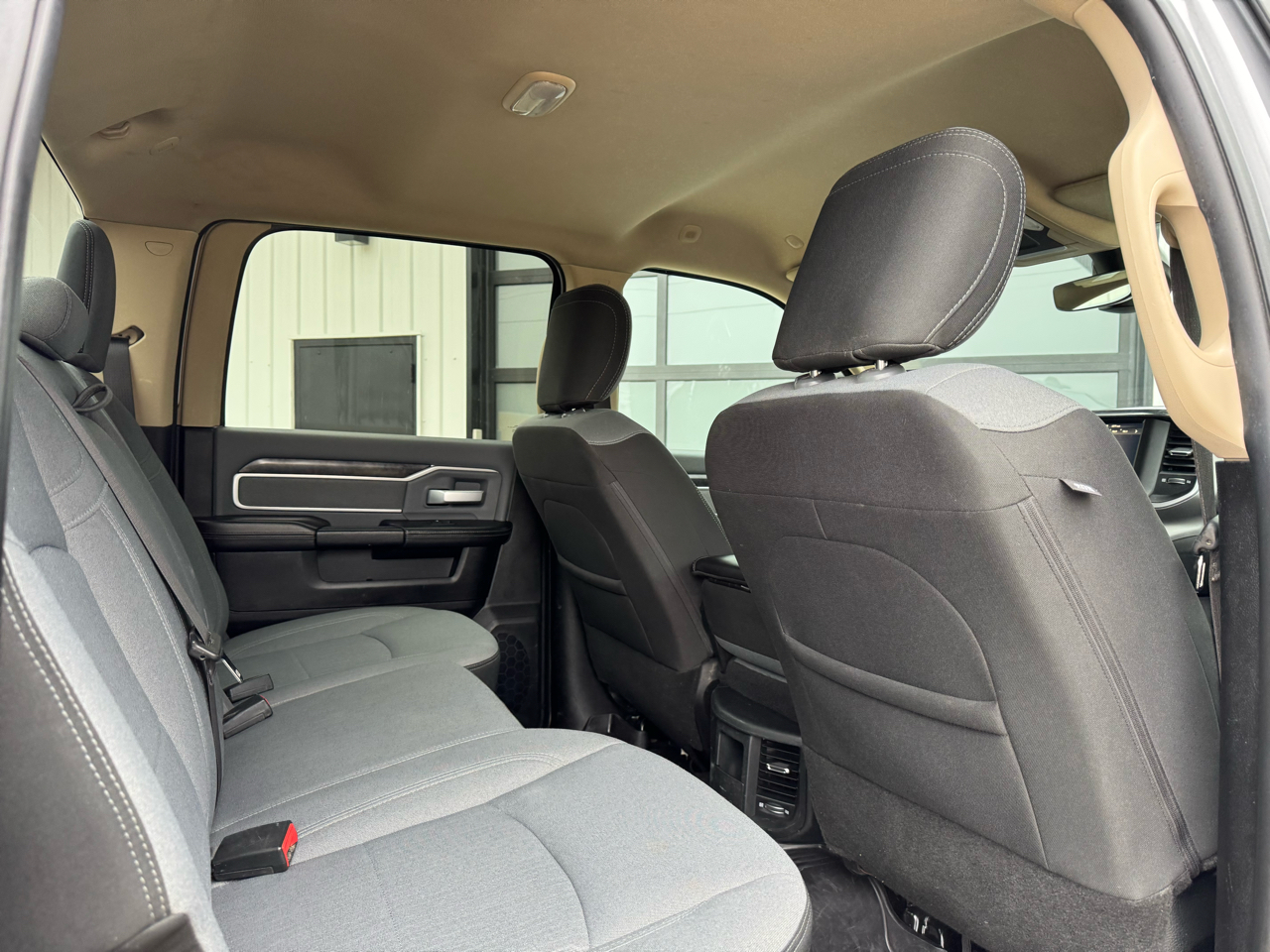 RAM 2500 Big Horn 4x4 Crew Cab 6'4" Box 2019