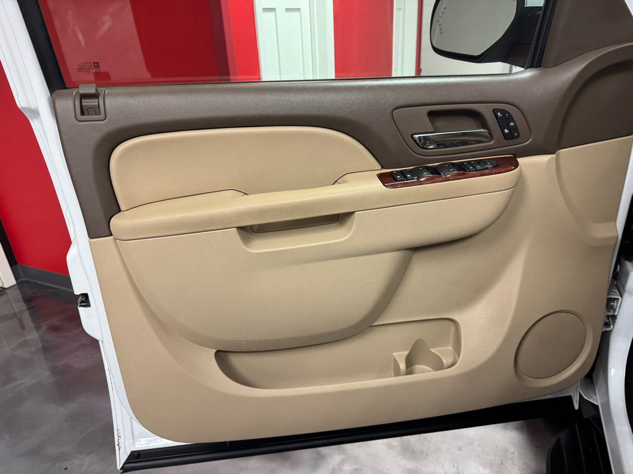 GMC Yukon XL SLT 4WD 2010