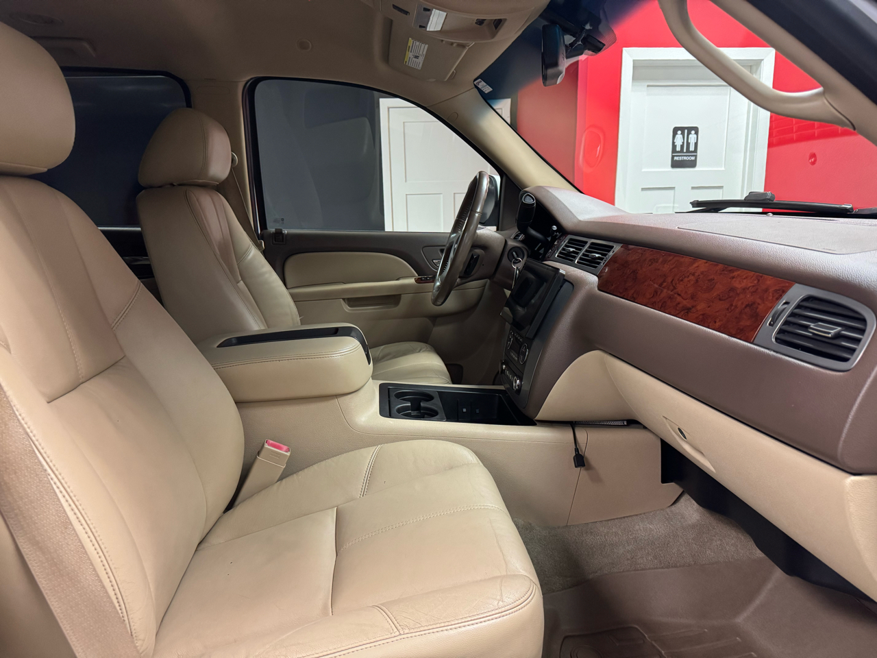 GMC Yukon XL SLT 4WD 2010