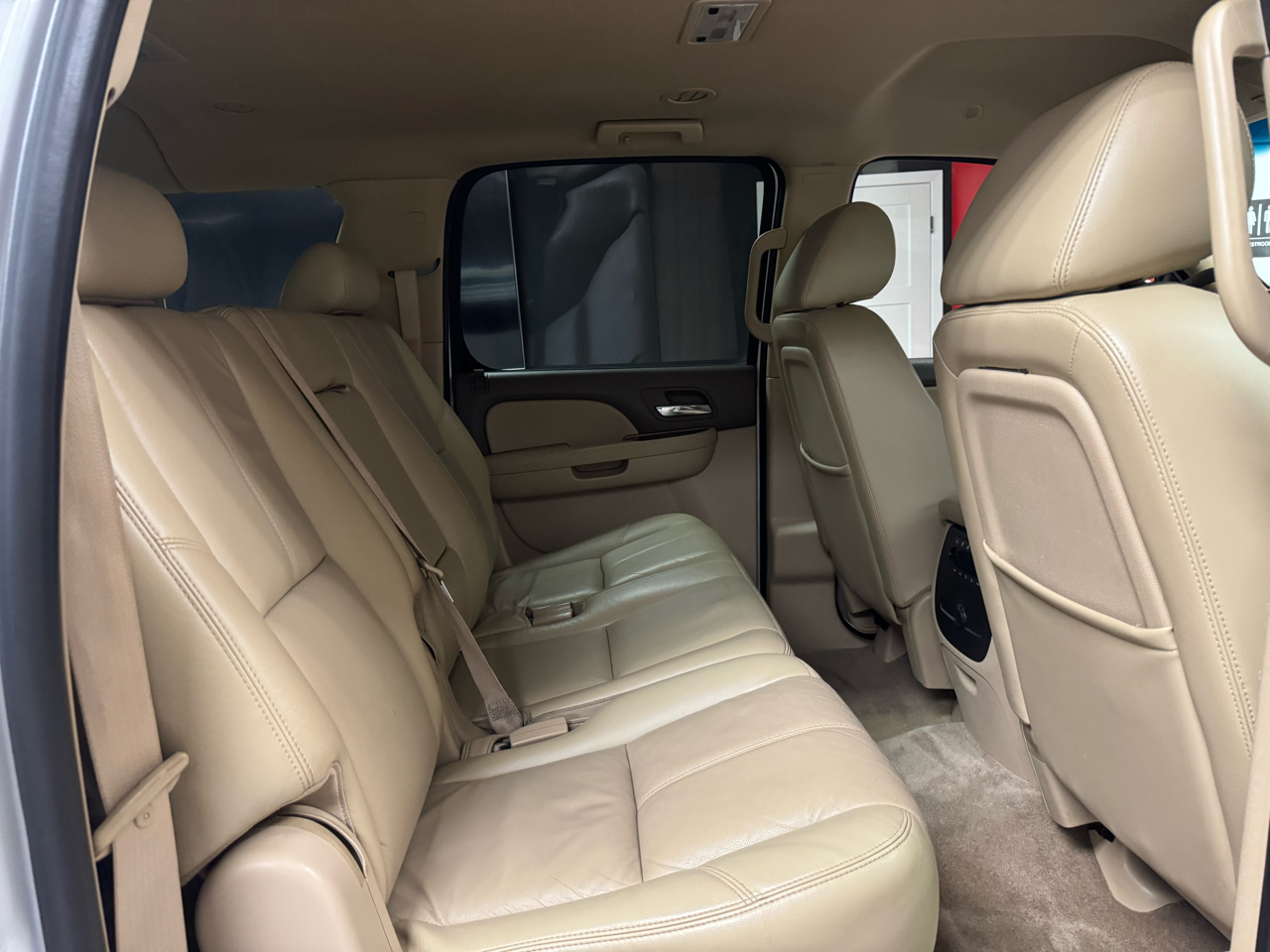 GMC Yukon XL SLT 4WD 2010