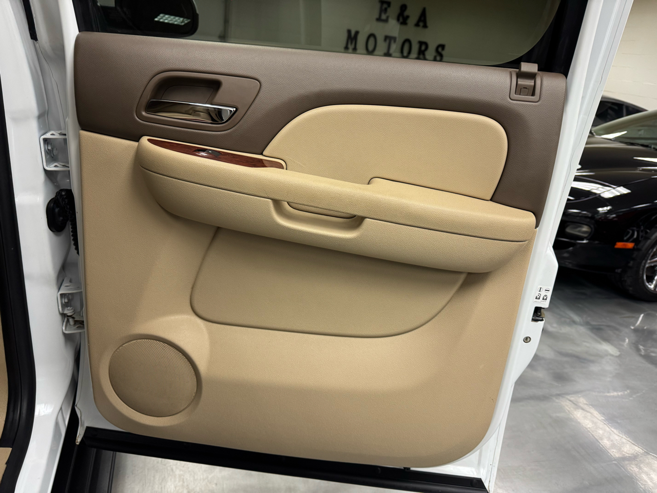 GMC Yukon XL SLT 4WD 2010