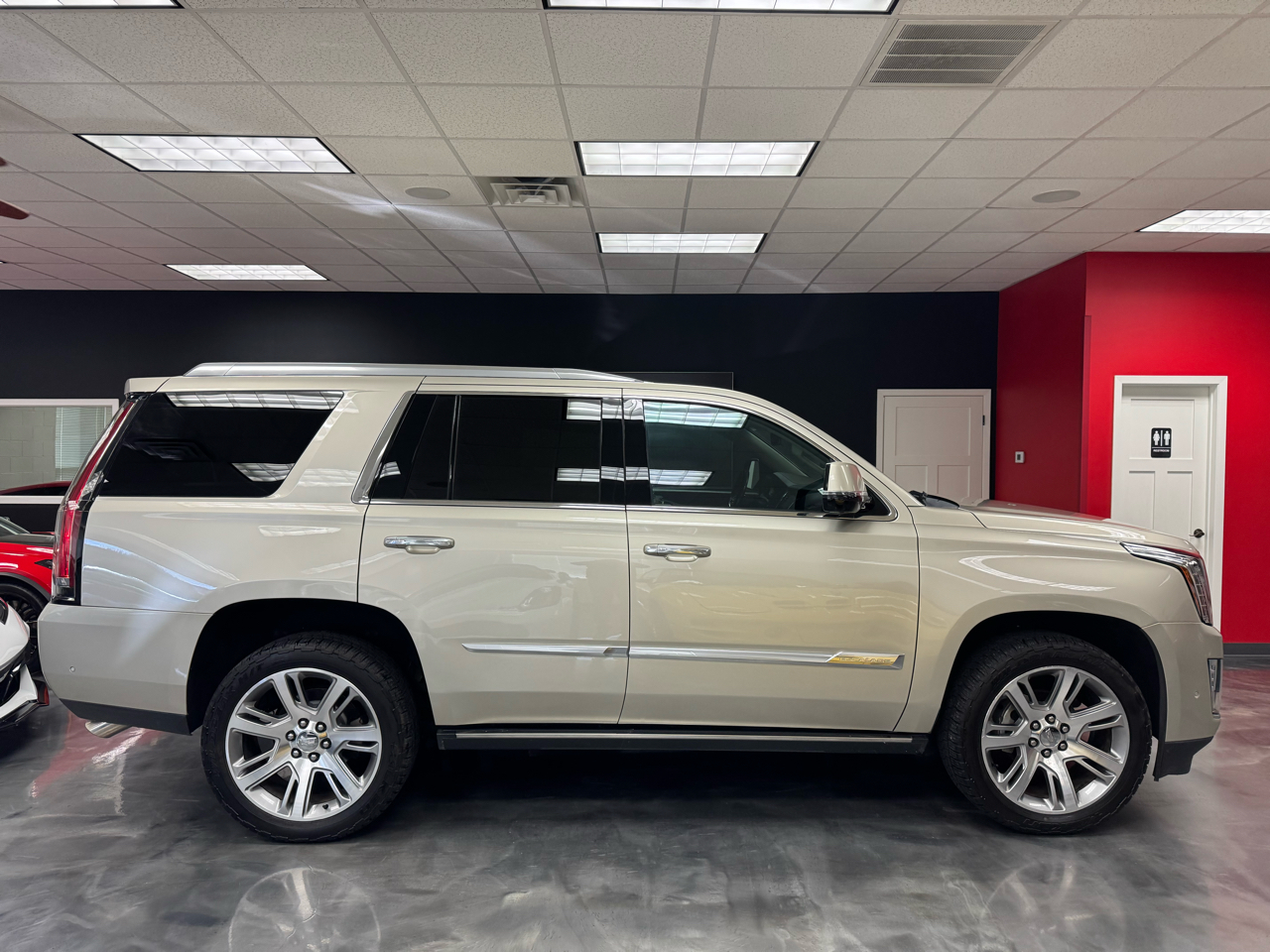 Cadillac Escalade  2017