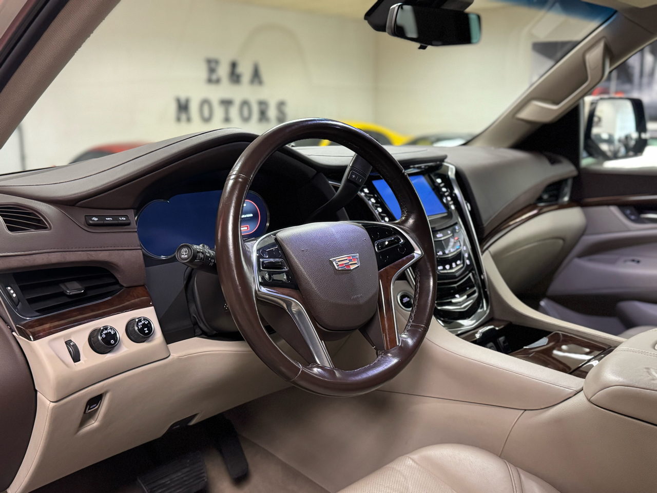 Cadillac Escalade  2017