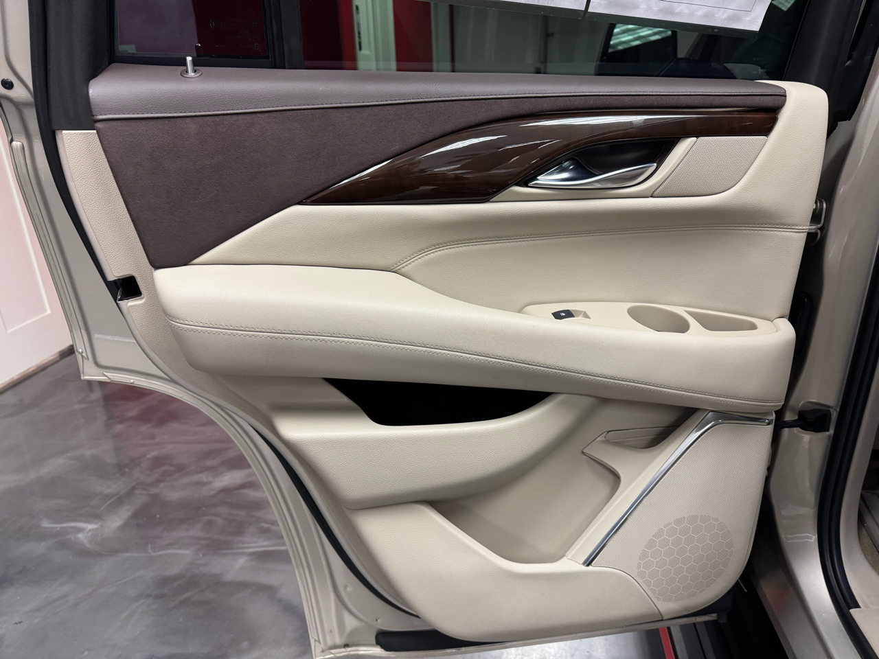 Cadillac Escalade  2017