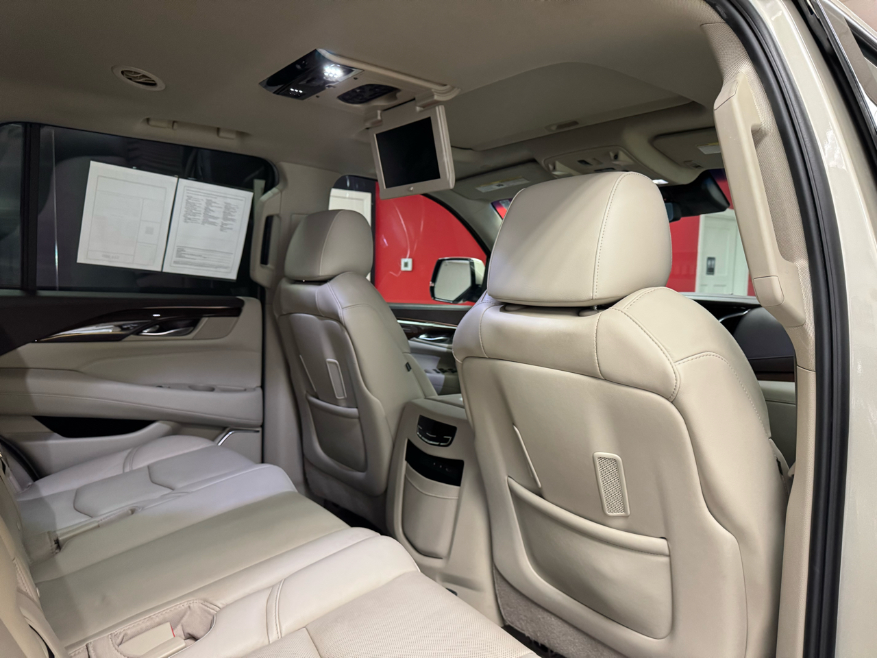 Cadillac Escalade  2017