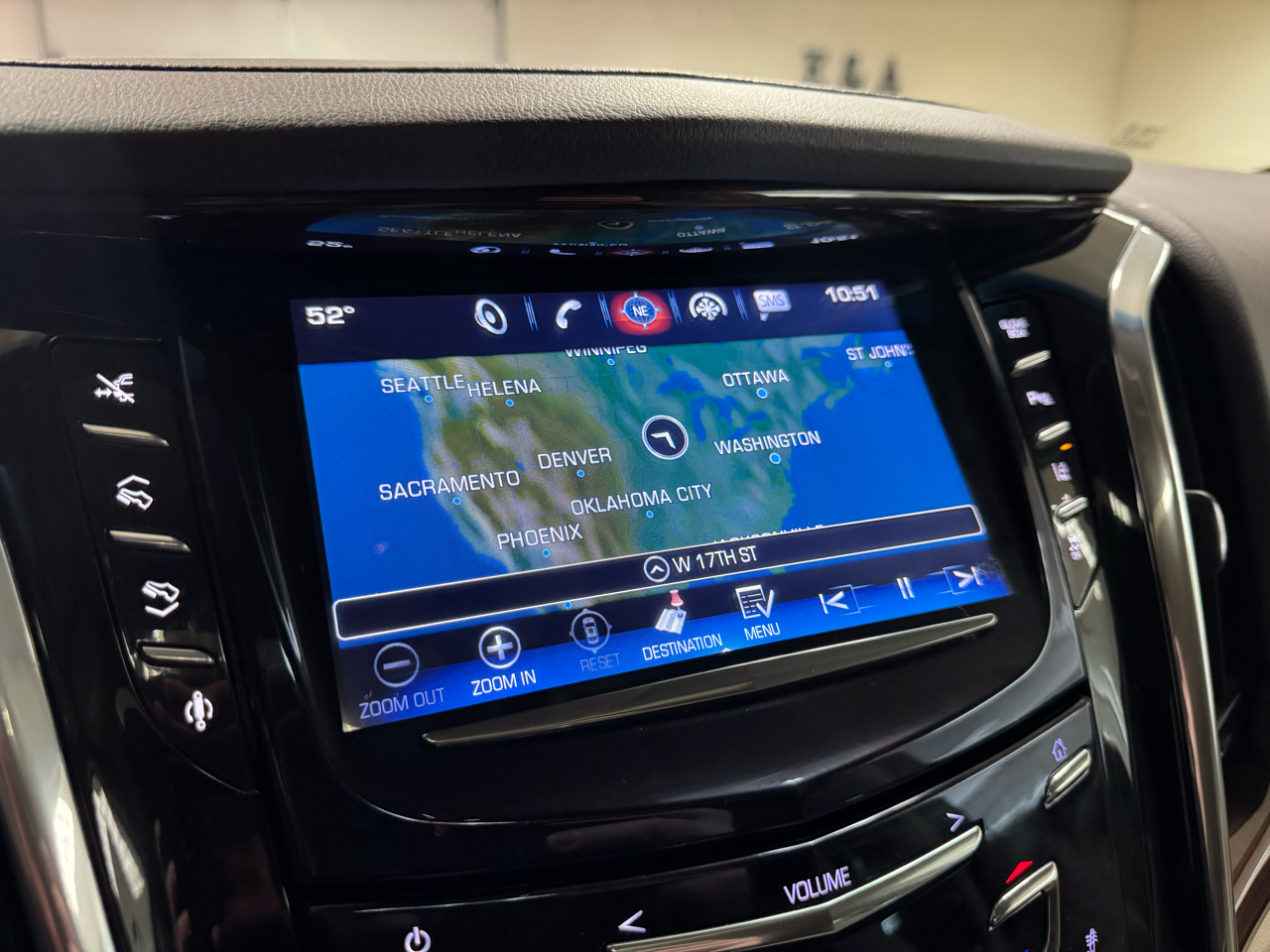 Cadillac Escalade  2017