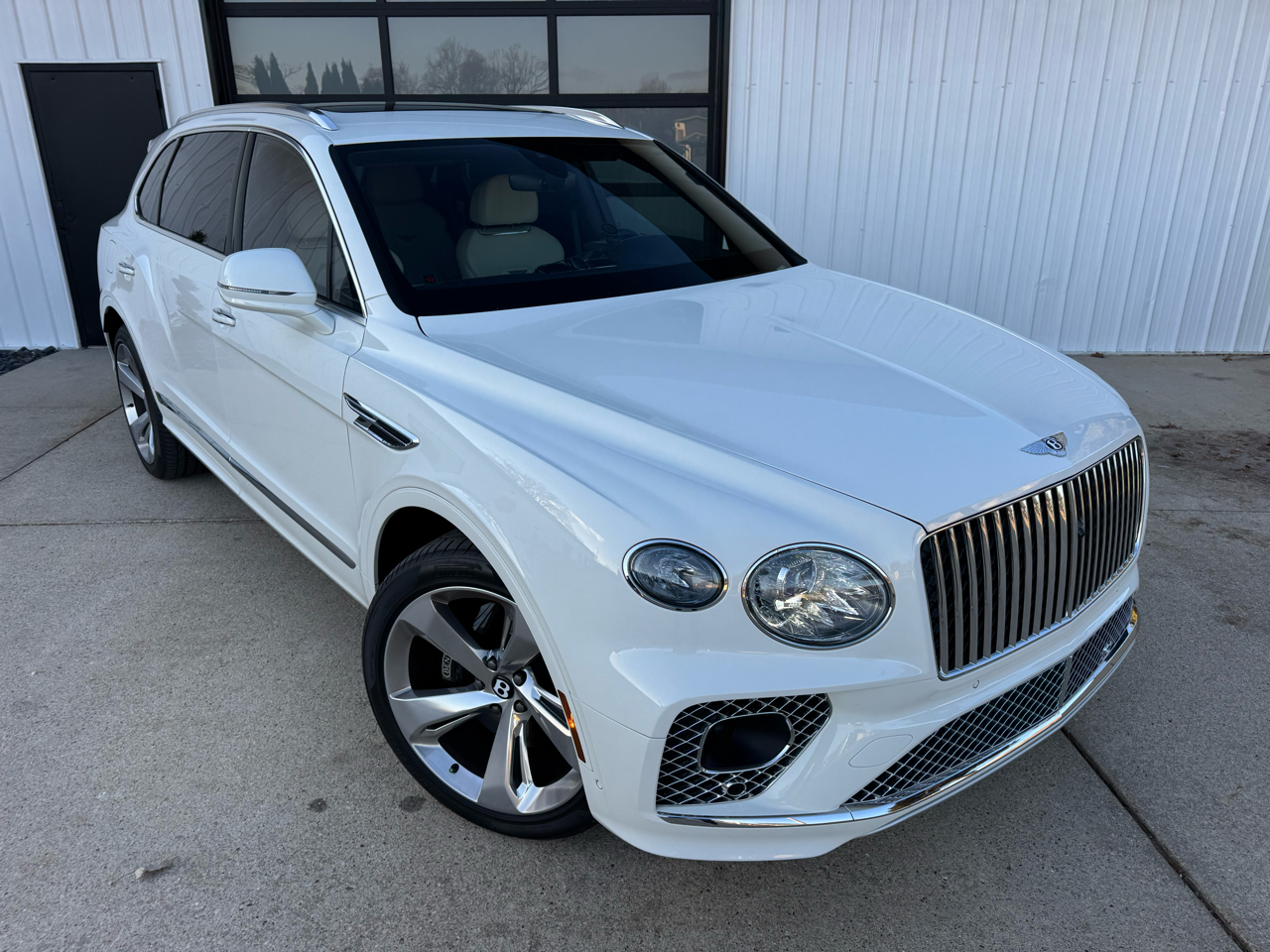 Bentley Bentayga EWB  2023
