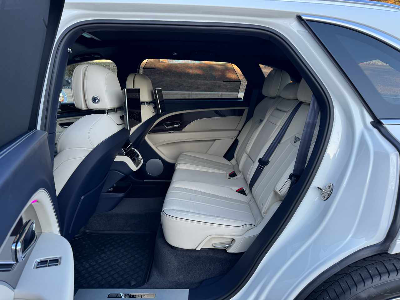 Bentley Bentayga EWB  2023