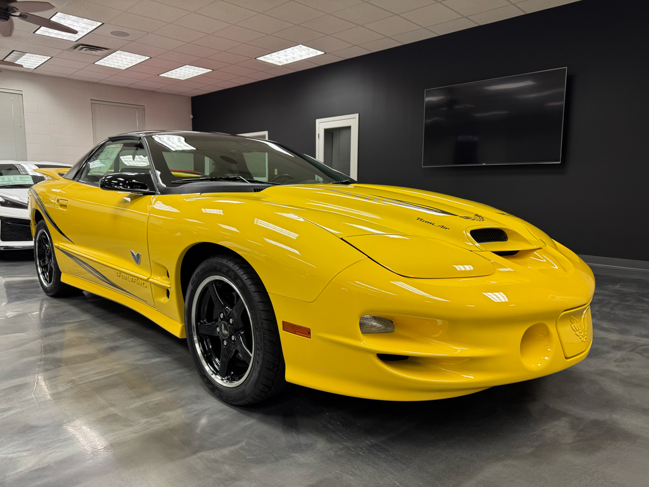 Pontiac Firebird  2002