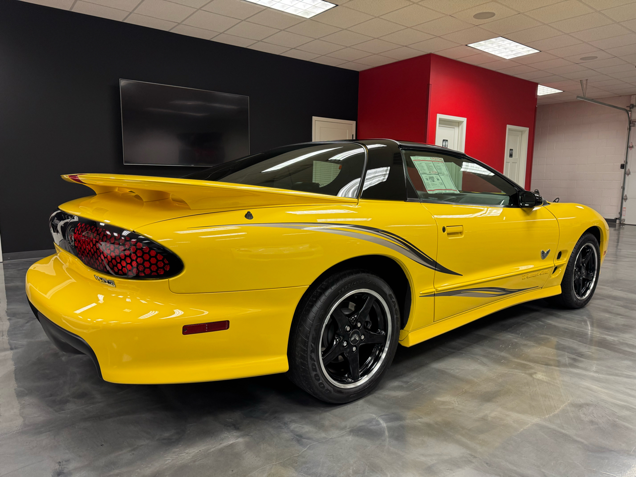 Pontiac Firebird  2002