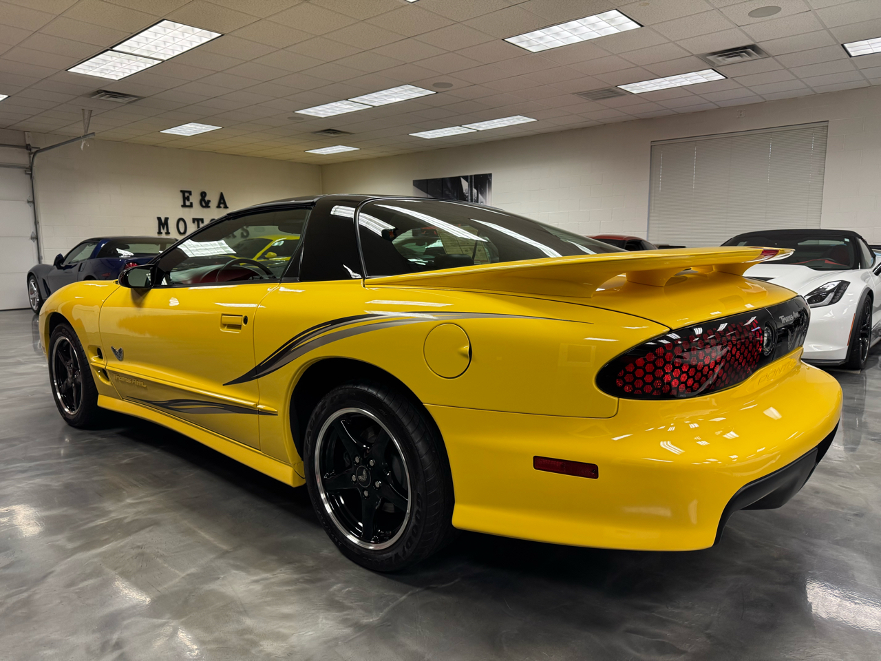 Pontiac Firebird  2002