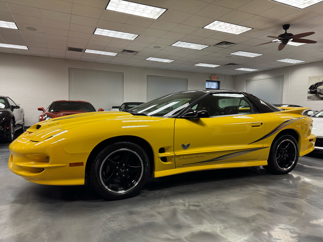 Pontiac Firebird  2002