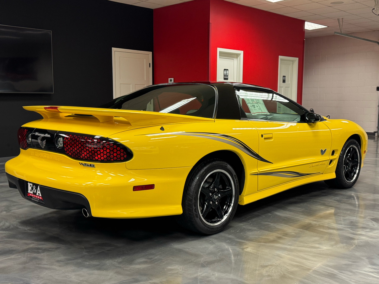 Pontiac Firebird  2002