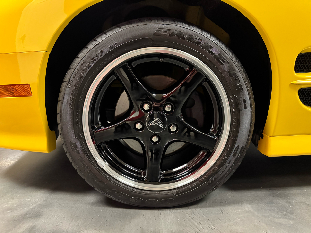 Pontiac Firebird  2002