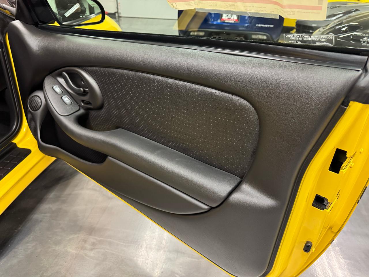 Pontiac Firebird  2002