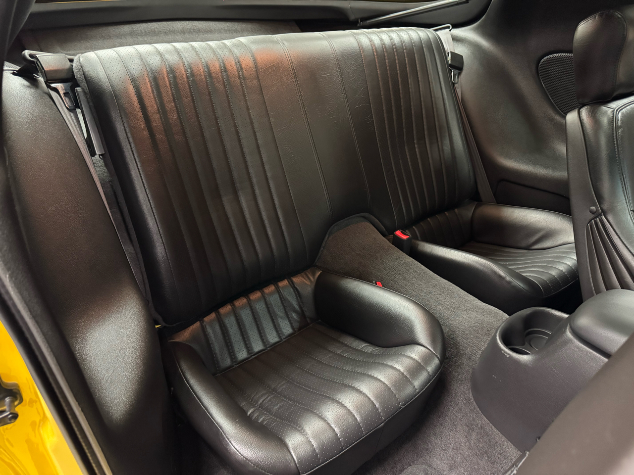 Pontiac Firebird  2002