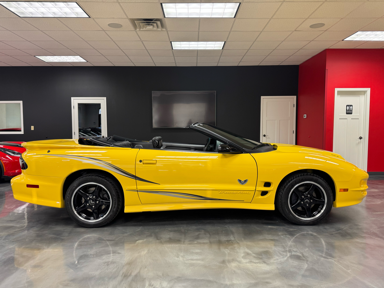 Pontiac Firebird Trans Am  2002