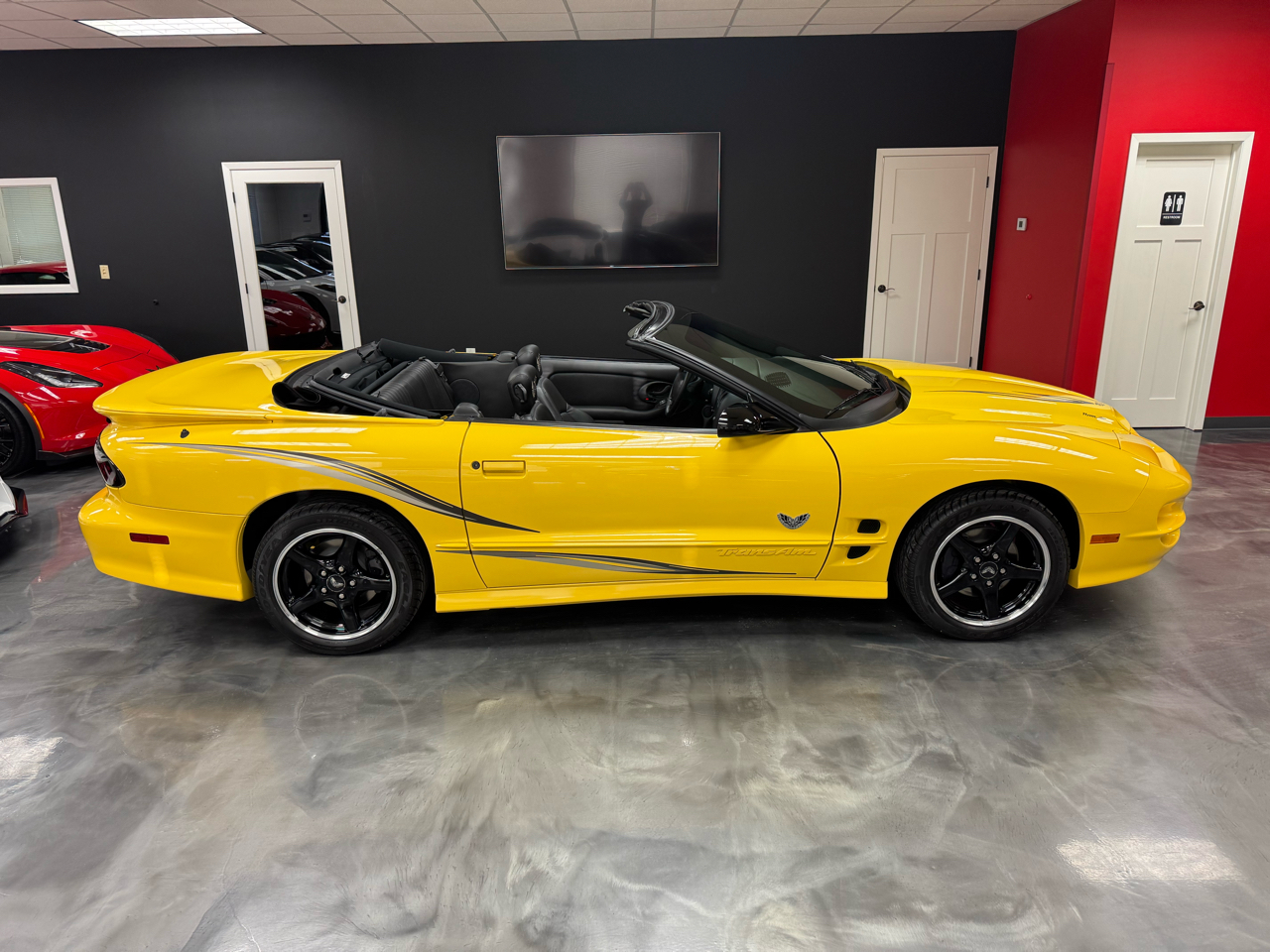 Pontiac Firebird Trans Am  2002