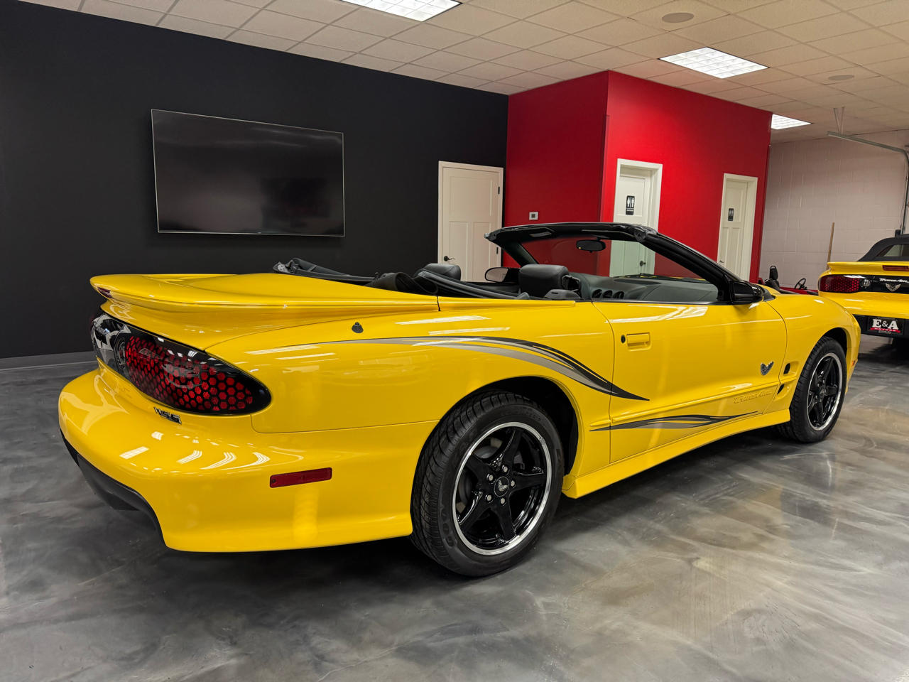 Pontiac Firebird Trans Am  2002