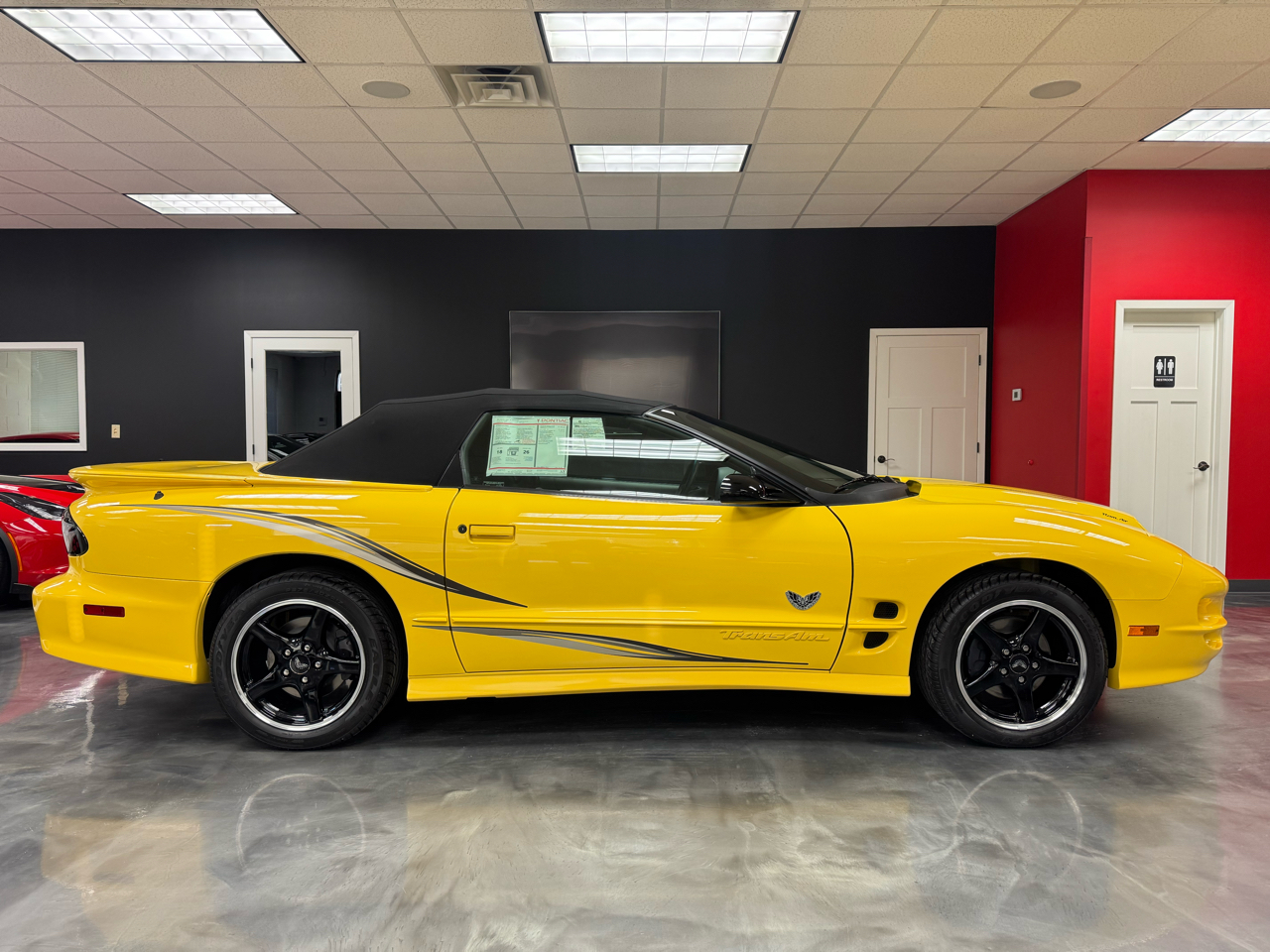 Pontiac Firebird Trans Am  2002