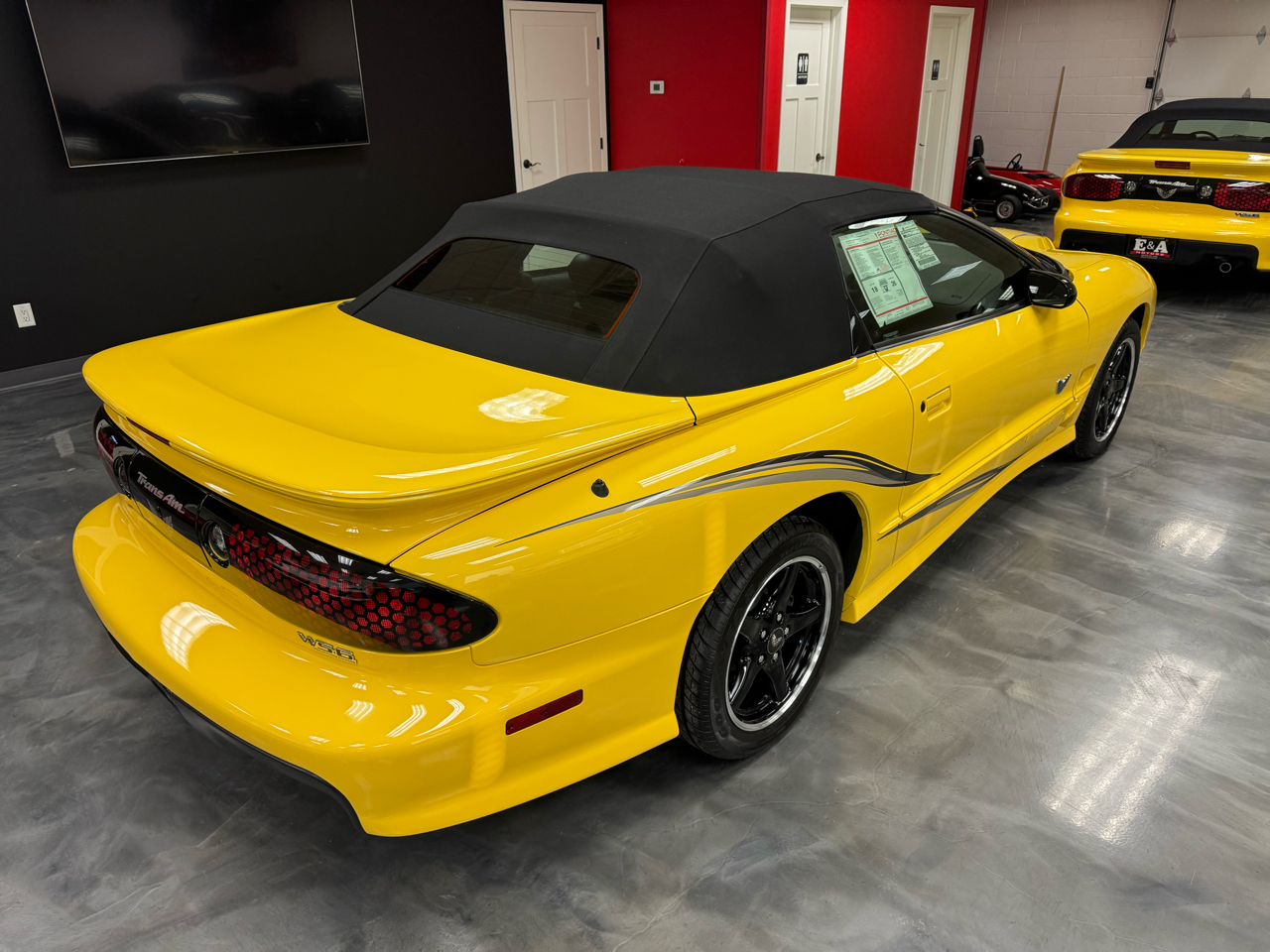 Pontiac Firebird Trans Am  2002