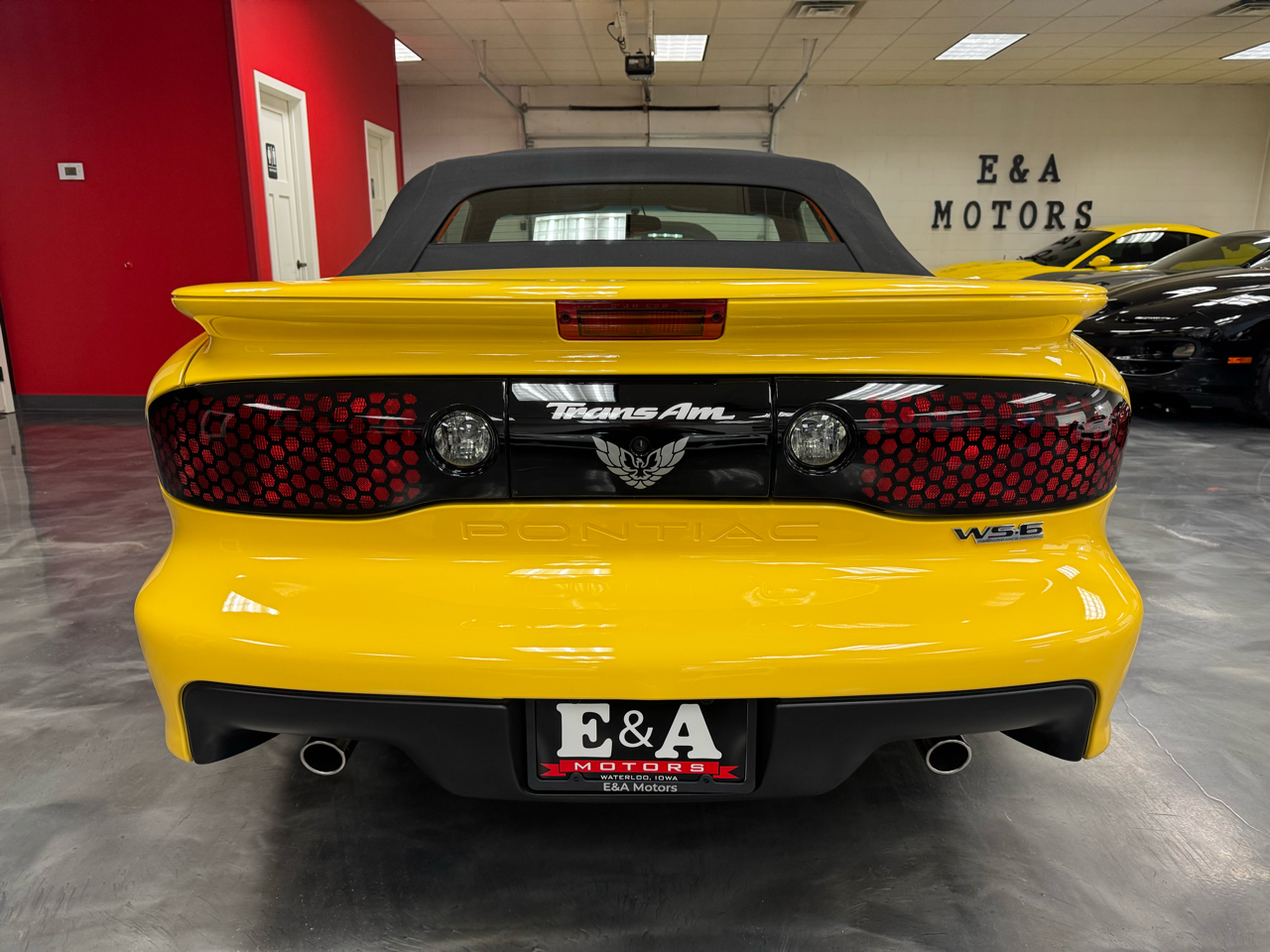 Pontiac Firebird Trans Am  2002