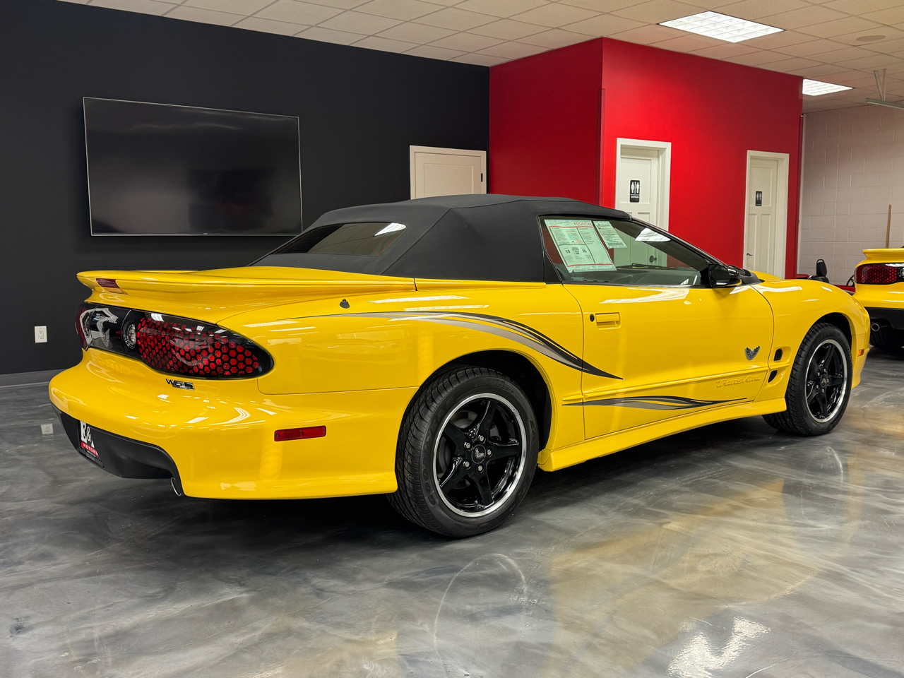 Pontiac Firebird Trans Am  2002