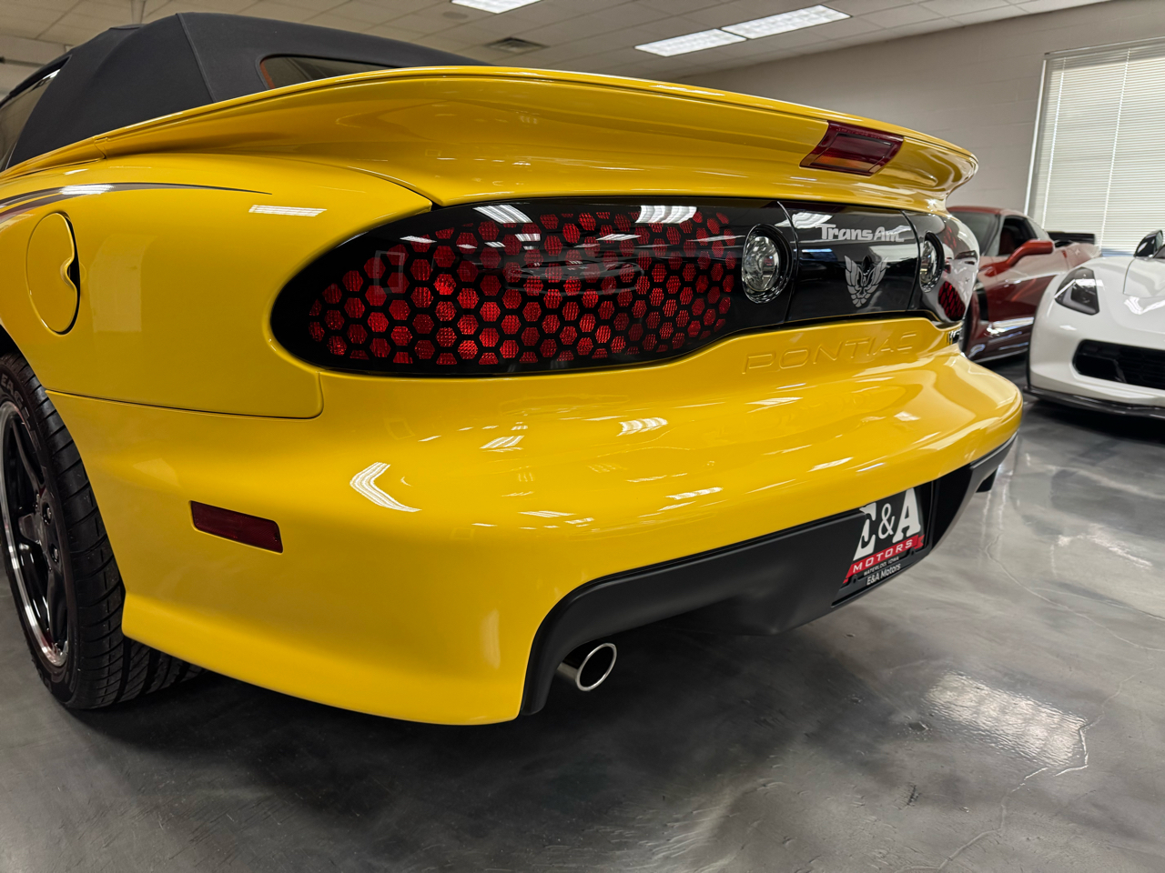 Pontiac Firebird Trans Am  2002