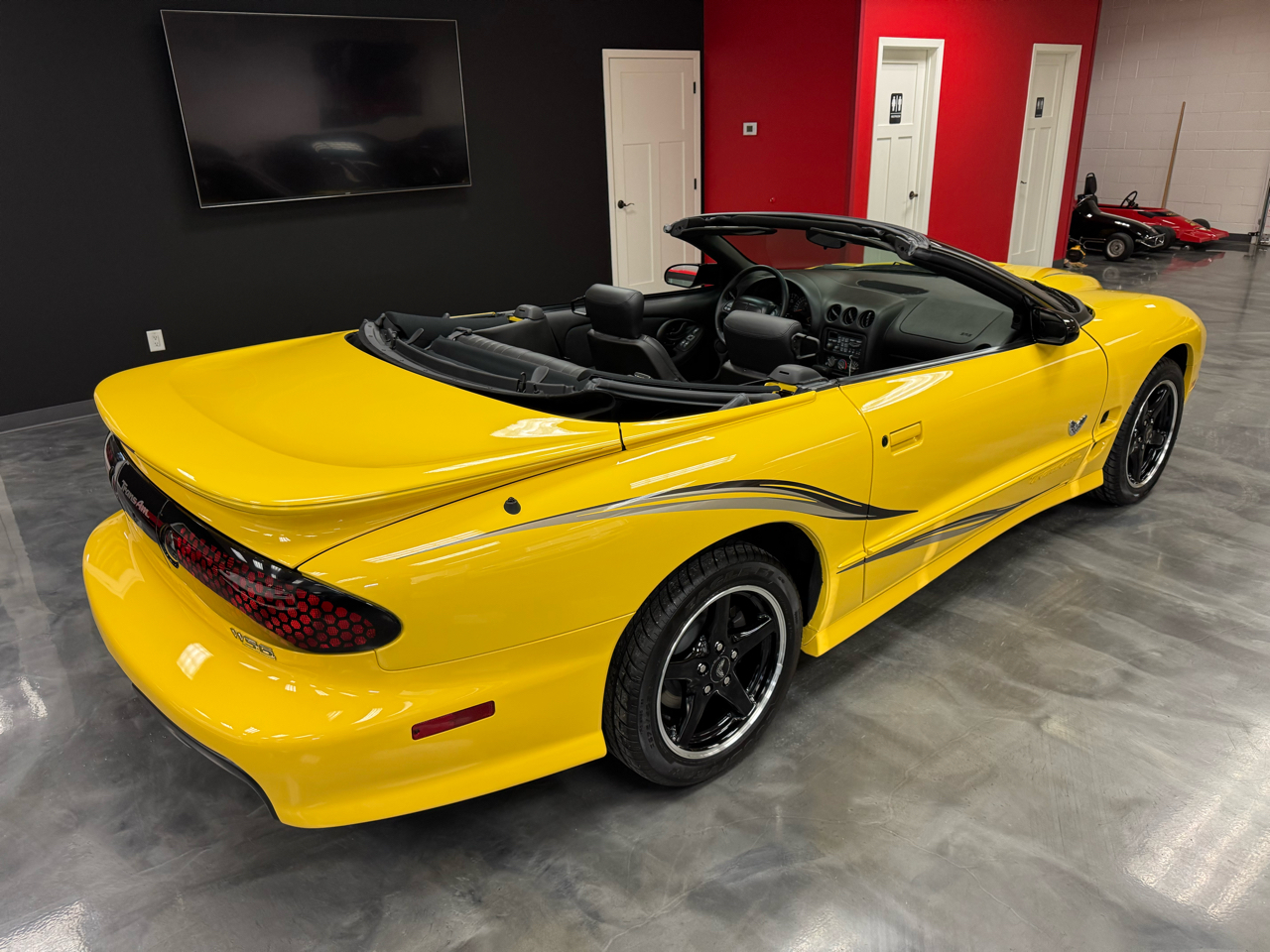 Pontiac Firebird Trans Am  2002