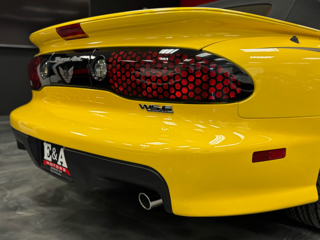 Pontiac Firebird Trans Am  2002