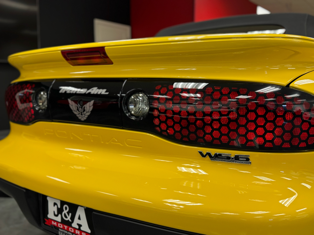 Pontiac Firebird Trans Am  2002