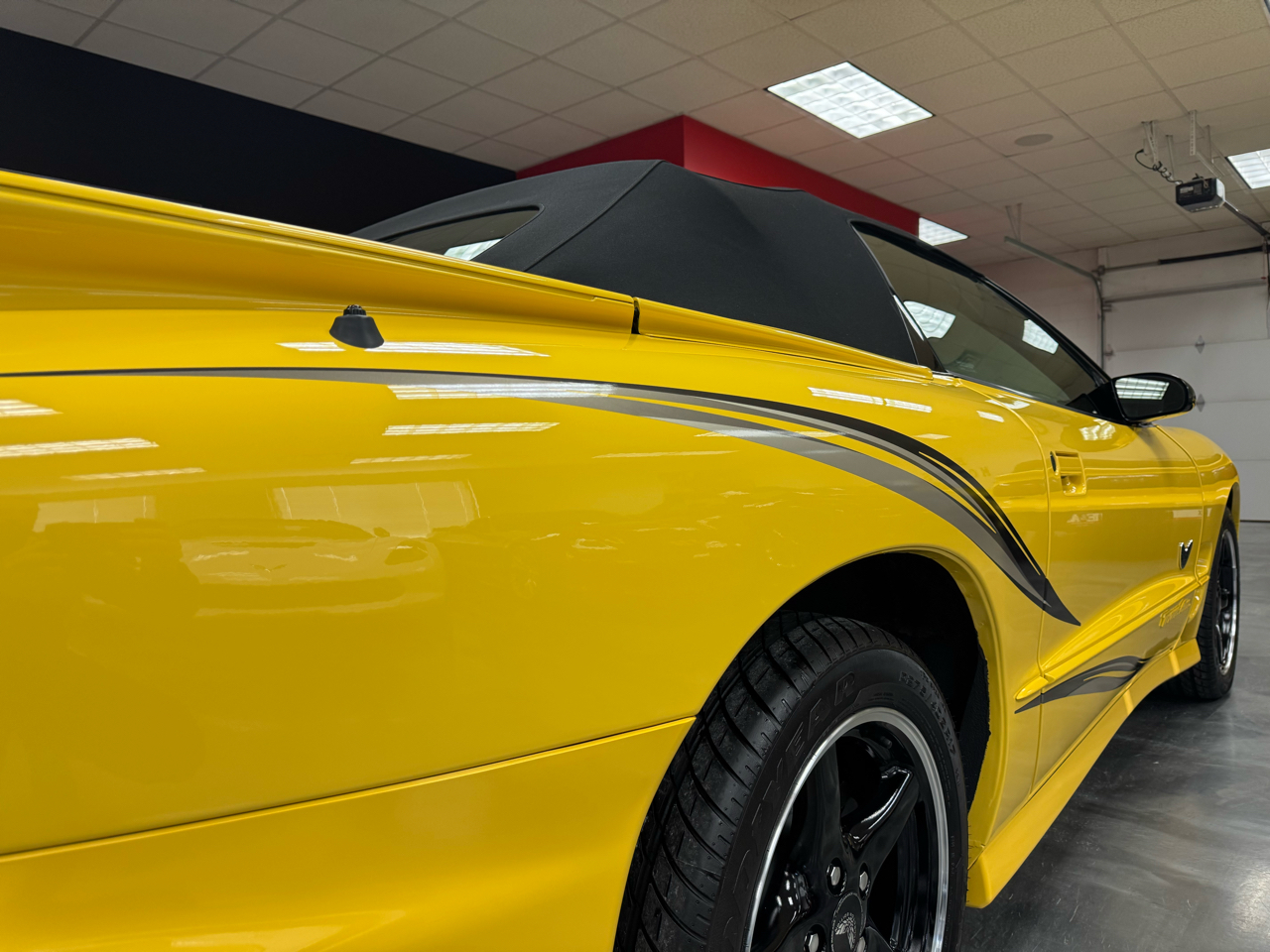 Pontiac Firebird Trans Am  2002