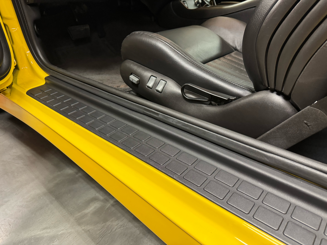 Pontiac Firebird Trans Am  2002