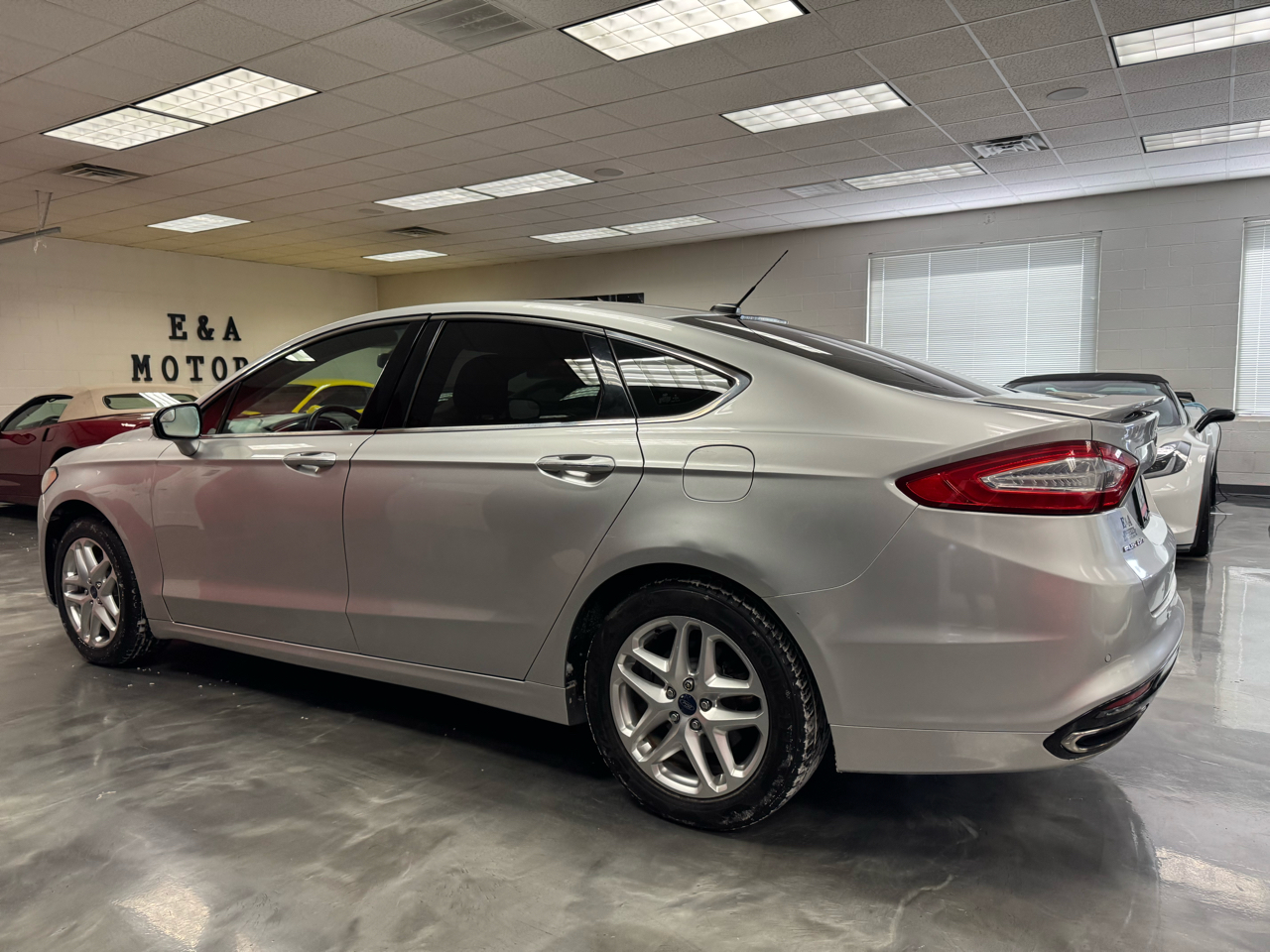 Ford Fusion Titanium FWD 2014