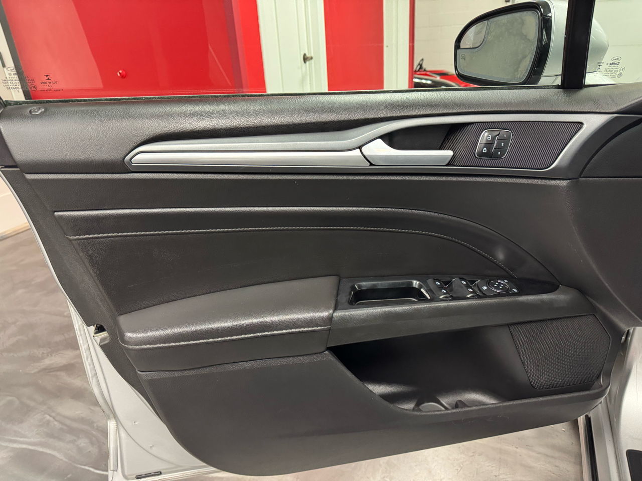 Ford Fusion Titanium FWD 2014