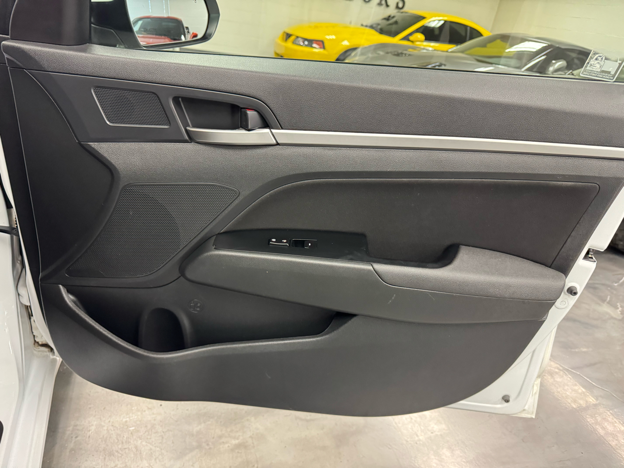 Hyundai Elantra SEL 2020