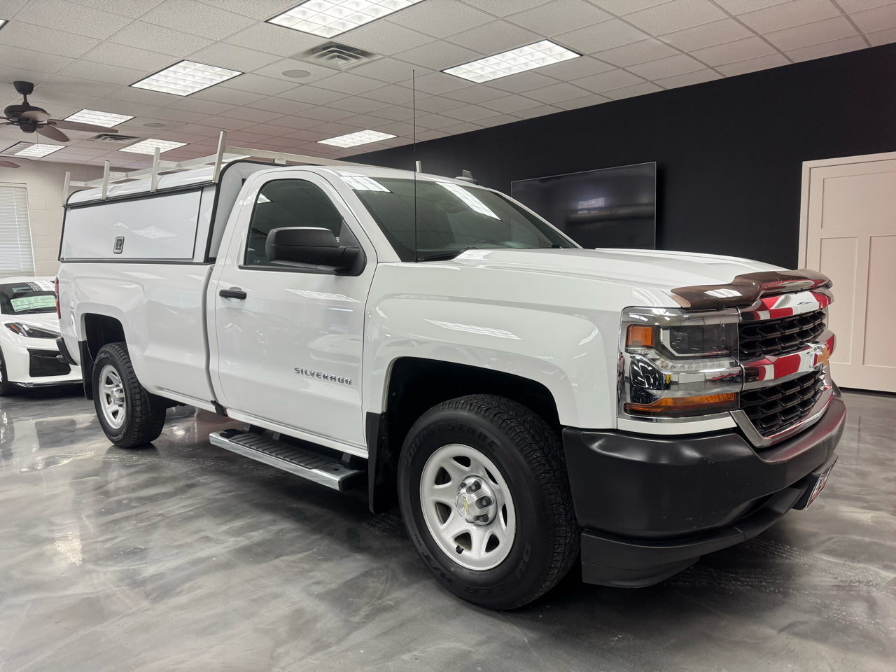 Chevrolet Silverado 1500 2WD Reg Cab 133.0" Work Truck 2017