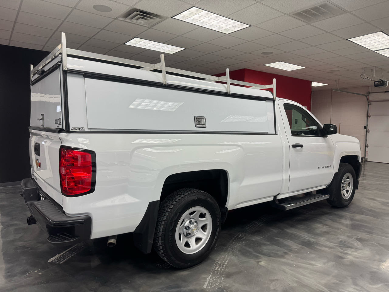 Chevrolet Silverado 1500 2WD Reg Cab 133.0" Work Truck 2017
