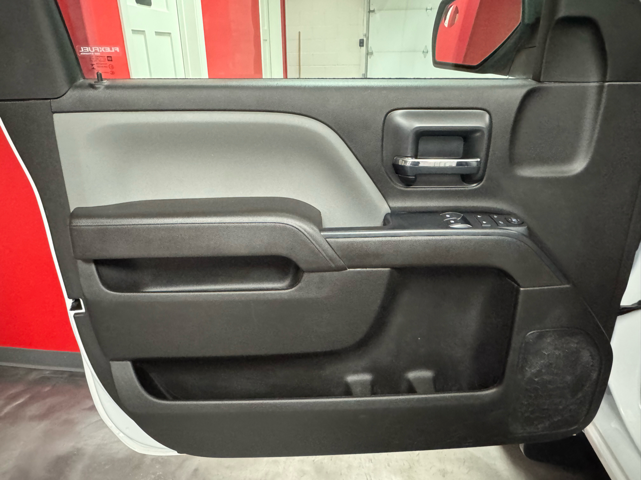 Chevrolet Silverado 1500 2WD Reg Cab 133.0" Work Truck 2017