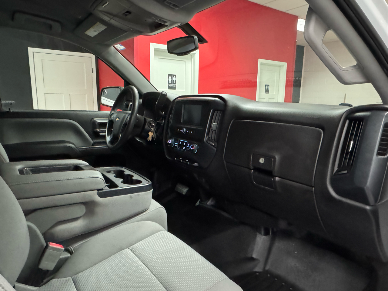 Chevrolet Silverado 1500 2WD Reg Cab 133.0" Work Truck 2017