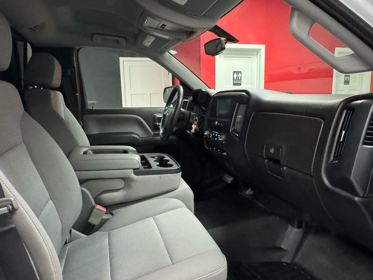 Chevrolet Silverado 1500 2WD Reg Cab 133.0" Work Truck 2017