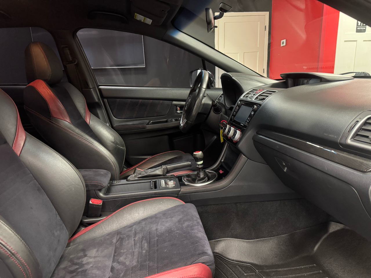 Subaru WRX STI 4dr Sdn 2016