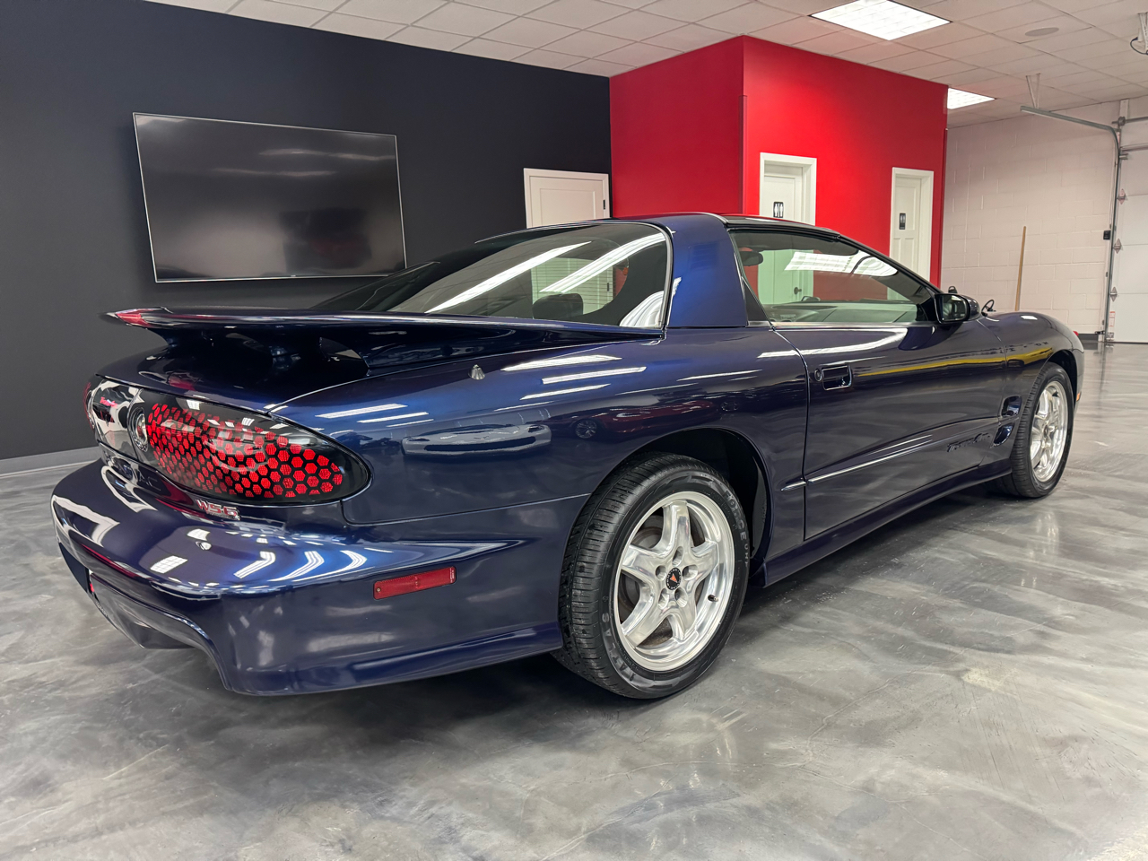 Pontiac Firebird Trans Am WS6 2002