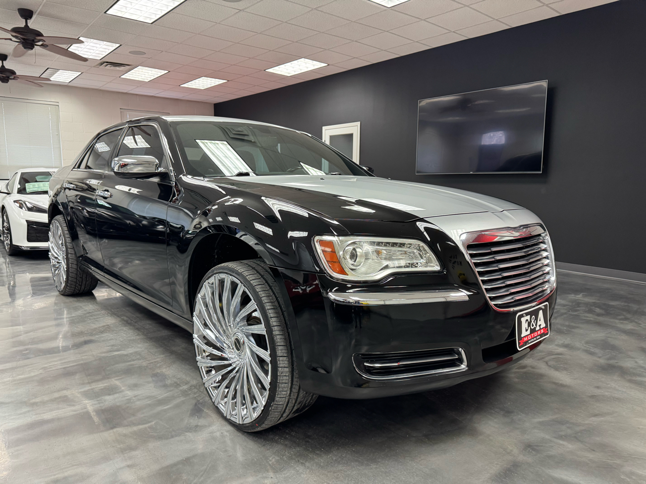 Chrysler 300 4dr Sdn RWD 2014
