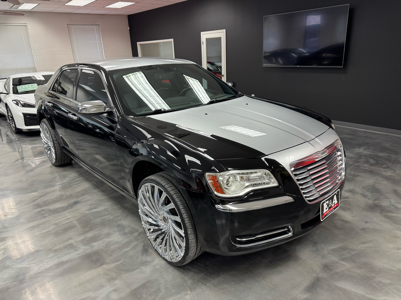 Chrysler 300 4dr Sdn RWD 2014