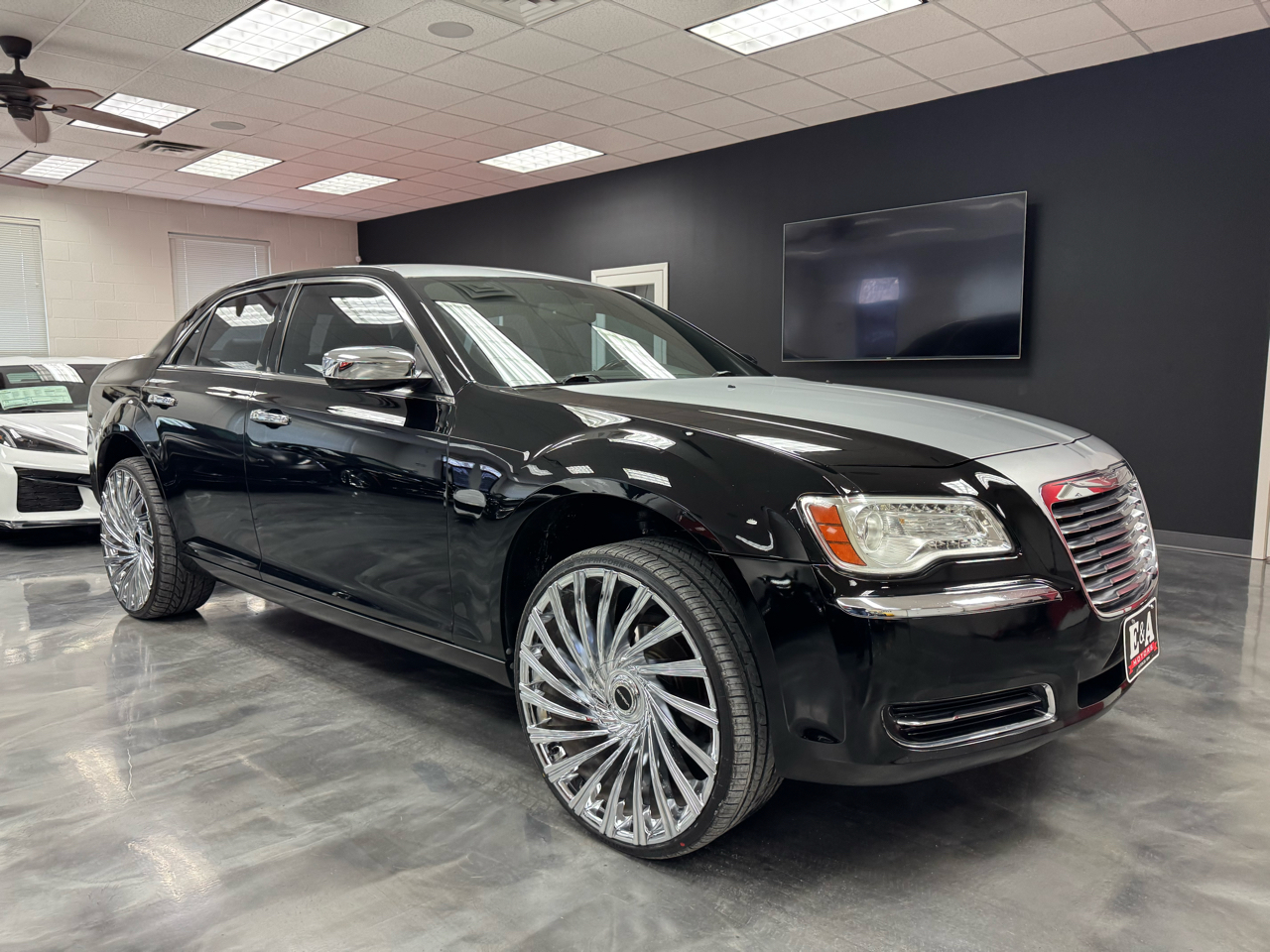Chrysler 300 4dr Sdn RWD 2014
