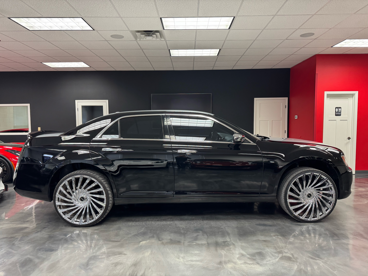 Chrysler 300 4dr Sdn RWD 2014