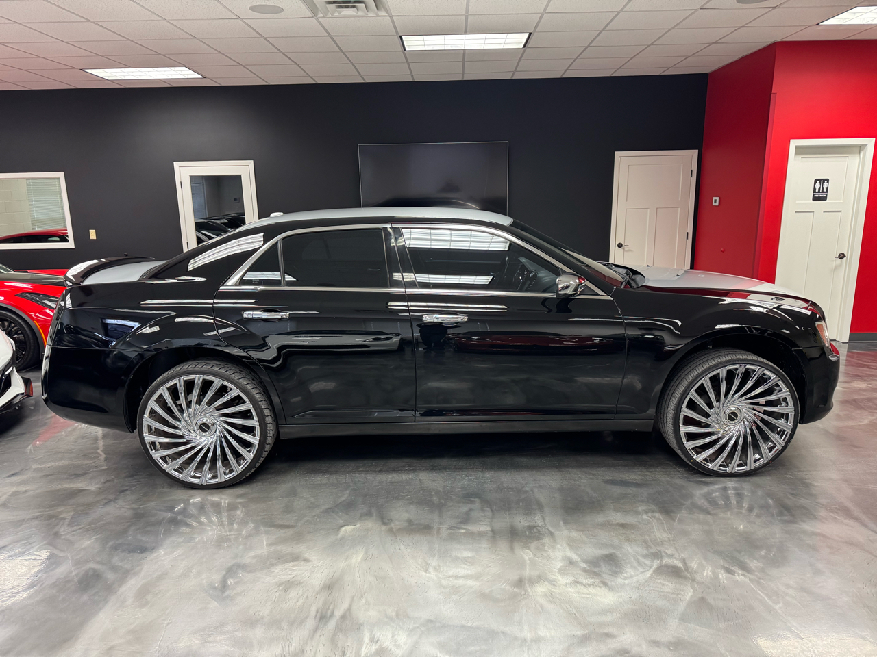 Chrysler 300 4dr Sdn RWD 2014