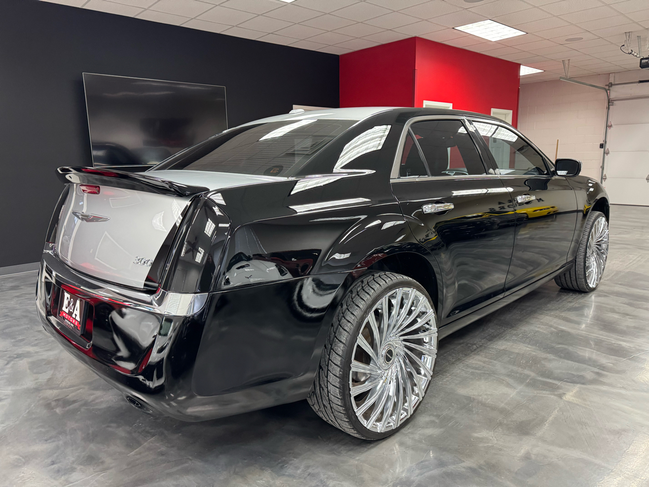 Chrysler 300 4dr Sdn RWD 2014
