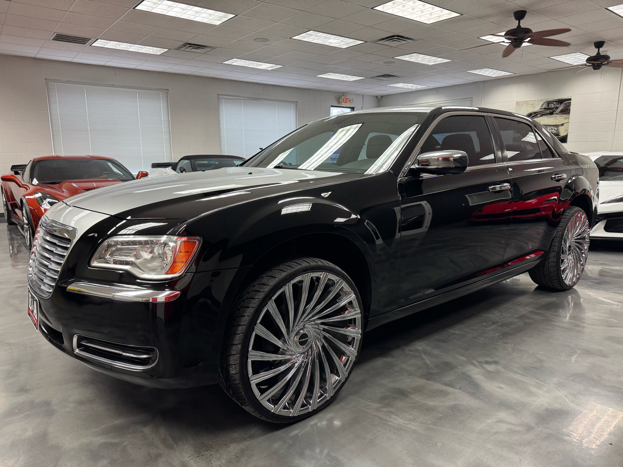 Chrysler 300 4dr Sdn RWD 2014